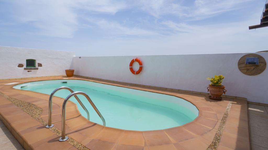 With Amazing Views, Jacuzzi And Private Pool Dom wakacyjny